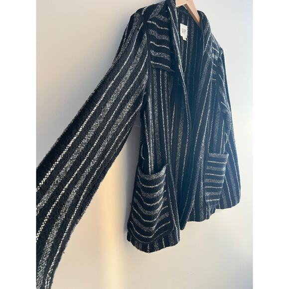 Gap Sweater Blanket Baja Jacket Bohemian Wool Black & White Size Small - Picture 2 of 8